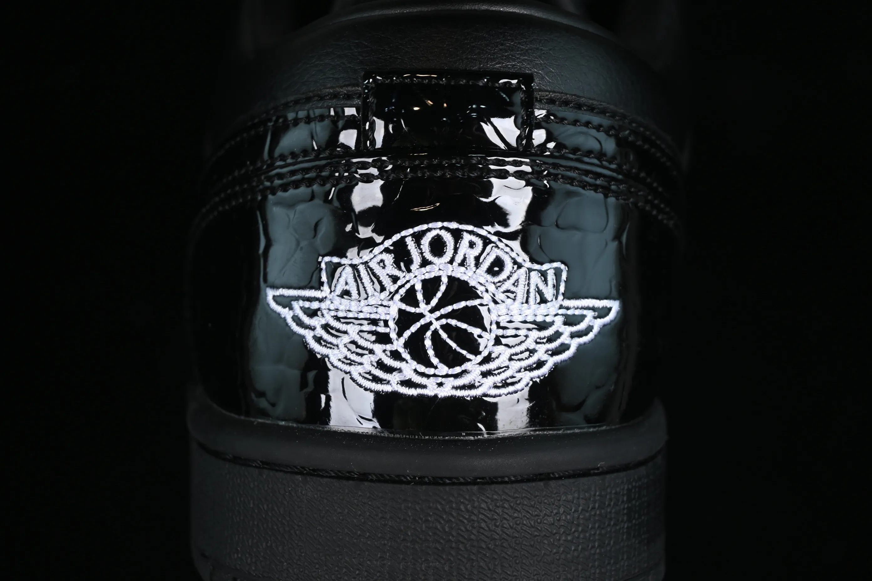 All categories Air Jordan Jordan series basketball shoes Air Jordan 1 Low Air Jordan 1 Low "Black Croc" AJ1 Joe 1 crocodile black low-top cultural casual sneakers HJ7743-010